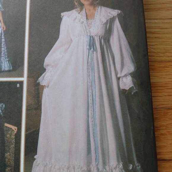 Vintage Victorian Style Nightgown Robe Sewing Pattern XS-M Simplicity 5188 UNCUT - Picture 4 of 11